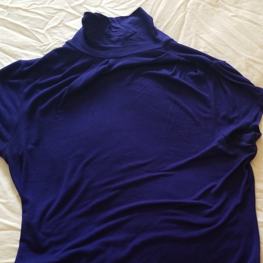 Mock neck dress tee
